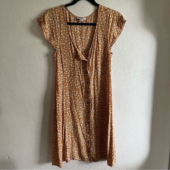 American Eagle Outfitters Dresses & Skirts - American Eagle Mustard Yellow Flowy Floral Midi Dress